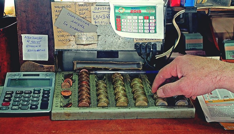 Ο «Σουηδός» είναι ο παλαιότερος περιπτεράς στη Θεσσαλονίκη –33 χρόνια δεν το έχει κλείσει ούτε για μια μέρα! [εικόνες] | iefimerida.gr 4