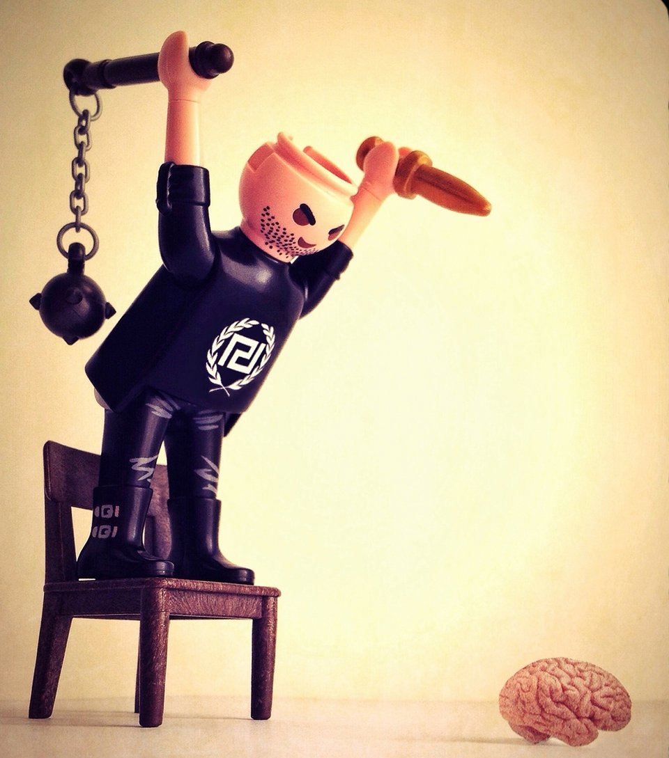 Guardian: Ολο το δράμα της Ελλάδας με τη βοήθεια των... Playmobil [εικόνες] | iefimerida.gr 4