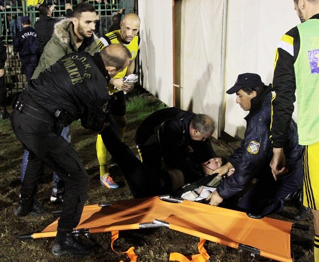 Παραλίγο... τραγωδία στην Καρδίτσα με ποδοσφαιριστή [εικόνες] | iefimerida.gr 2