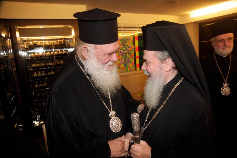 Το δείπνο του υφυπουργού Εξωτερικών στους προκαθήμενους των Ορθόδοξων Εκκλησιών [εικόνες]  | iefimerida.gr 1