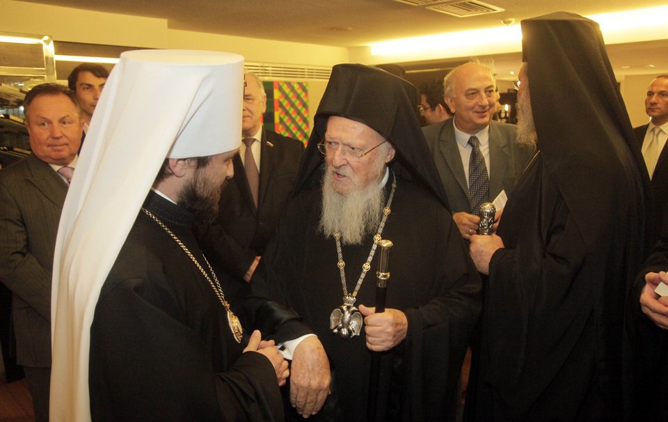 Το δείπνο του υφυπουργού Εξωτερικών στους προκαθήμενους των Ορθόδοξων Εκκλησιών [εικόνες]  | iefimerida.gr 3