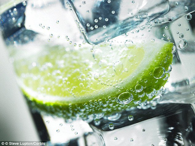 Πώς καθαρίζει η ανάσα από το σκόρδο και γιατί το παγωτό δεν μας δροσίζει; Διατροφικοί μύθοι και αλήθειες [εικόνες] | iefimerida.gr 0