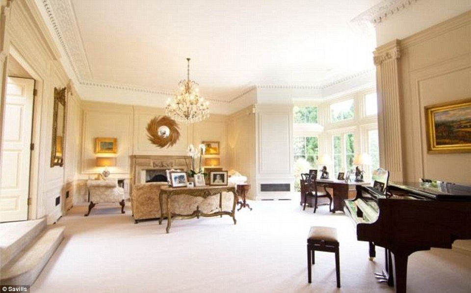 Ενα παλάτι για τη Βικτόρια -Το νέο σπίτι των Μπέκαμ στην εξοχή είναι όνειρο [εικόνες] | iefimerida.gr 10