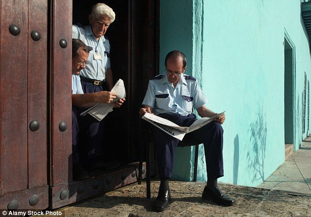 Τι δεν πρέπει να κάνετε σε ξένες χώρες- Κανόνες ασφαλείας για τουρίστες [εικόνες] | iefimerida.gr 5