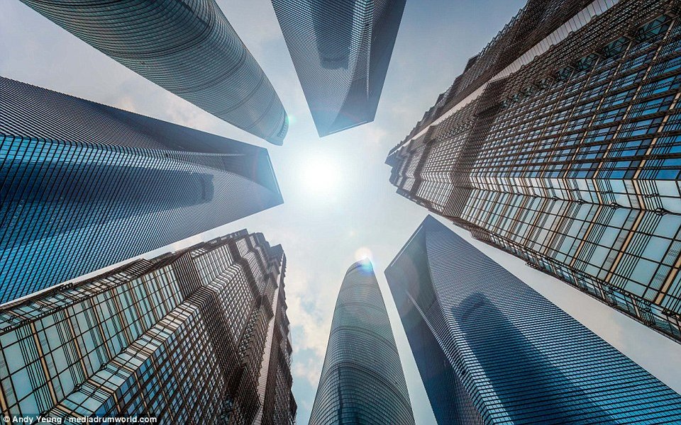 Οι ουρανοξύστες της Κίνας... ανάποδα! -Μοναδική φωτογράφιση, διαφορετική οπτική [εικόνες] | iefimerida.gr 5