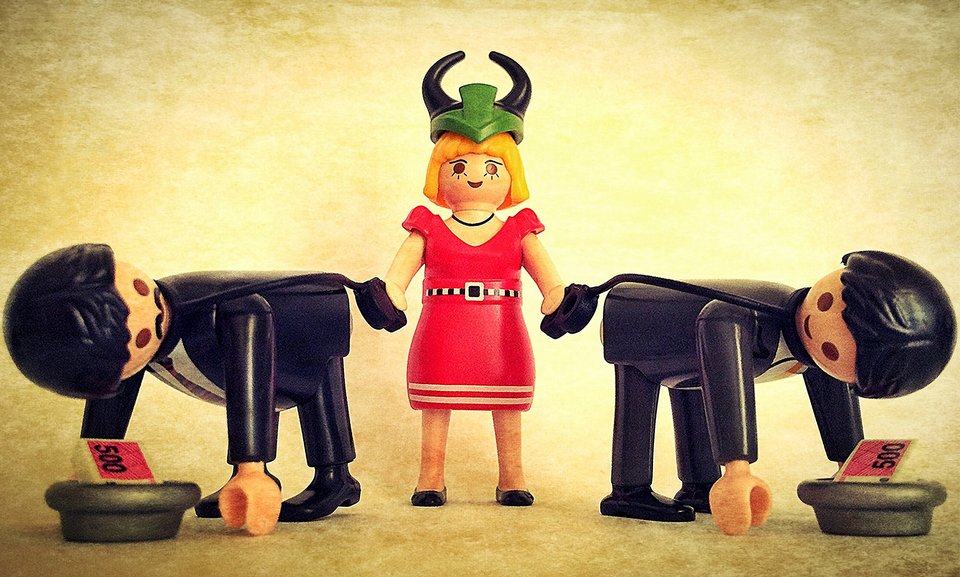 Guardian: Ολο το δράμα της Ελλάδας με τη βοήθεια των... Playmobil [εικόνες] | iefimerida.gr 3