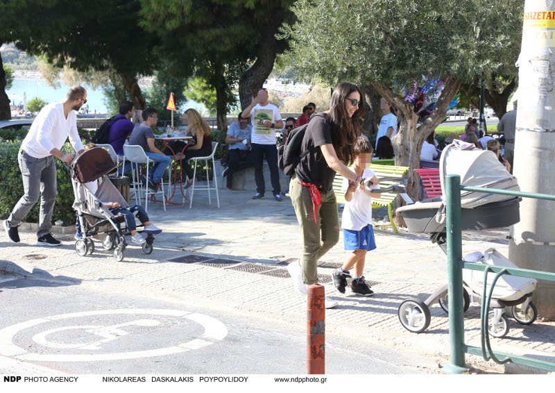 Οι πρώτες βόλτες Χοψονίδου-Σπανούλη με τα 4 παιδιά τους [εικόνες] | iefimerida.gr 5