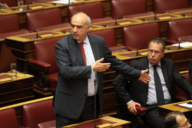 Θύελλα στη Βουλή με την επιστολή Κοτζιά για τα Σκόπια που δημοσιοποίησε η Χρυσή Αυγή [βίντεο]  | iefimerida.gr 3