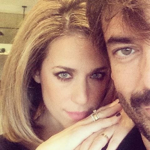 Παρελθόν το μακρύ μαλλί για την Εύα Αντωνοπούλου -Με καρέ η δημοσιογράφος [εικόνα] | iefimerida.gr 0