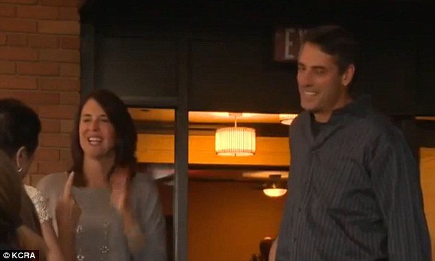 Η απρόσμενη κίνηση μιας πεθεράς: Ο γαμπρός ακύρωσε τον γάμο, αλλά εκείνη έκανε το τραπέζι -Σε αστέγους! [εικόνες] | iefimerida.gr 1