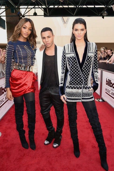 Παρελθόν τα κοκαλιάρικα μοντέλα -Ο οίκος Balmain θέλει «δυνατά» κορίτσια [εικόνες] | iefimerida.gr 0