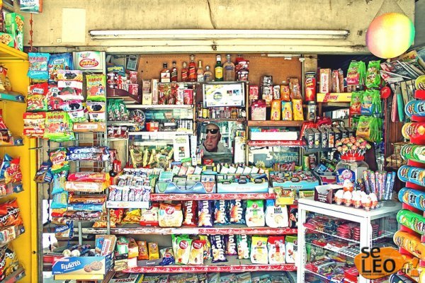 Ο «Σουηδός» είναι ο παλαιότερος περιπτεράς στη Θεσσαλονίκη –33 χρόνια δεν το έχει κλείσει ούτε για μια μέρα! [εικόνες] | iefimerida.gr 3