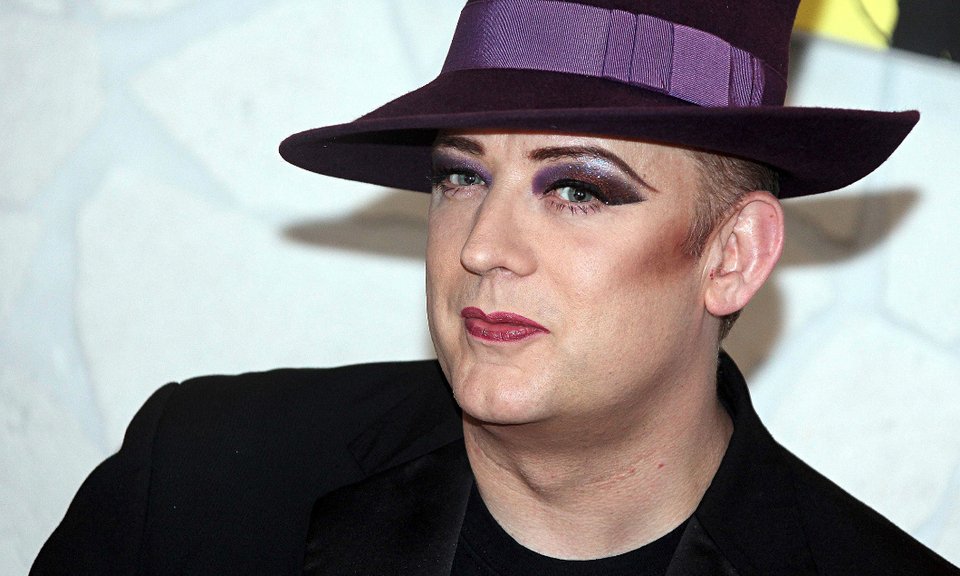 Ο Boy George σοκάρει: Εχω κοιμηθεί με τον Prince [εικόνες]  | iefimerida.gr 2