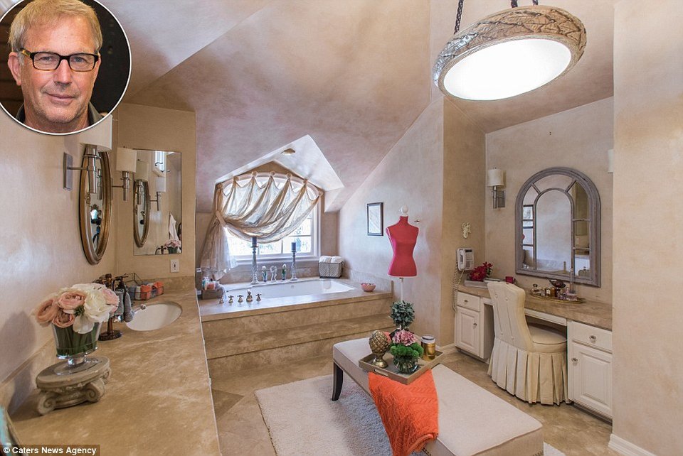 Οταν το μπάνιο είναι το καλύτερο δωμάτιο του σπιτιού - Οι επιλογές των σταρ [εικόνες] | iefimerida.gr 4