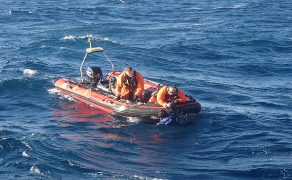 ΝΥ Times: Μαρτυρίες-σοκ από εθελοντές στη Λέσβο -Είμαστε αβοήθητοι, βλέπουμε νεκρούς [εικόνες] | iefimerida.gr 2