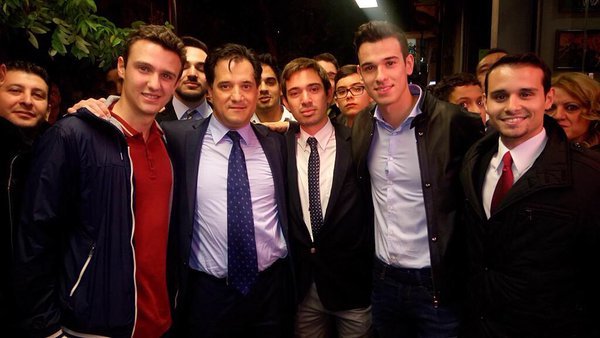 Χαμός στα εγκαίνια του εκλογικού κέντρου του Αδωνι στη Θεσσαλονίκη [εικόνες] | iefimerida.gr 5