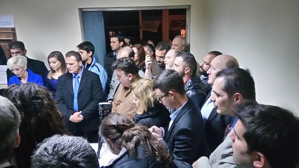 Χαμός στα εγκαίνια του εκλογικού κέντρου του Αδωνι στη Θεσσαλονίκη [εικόνες] | iefimerida.gr 3
