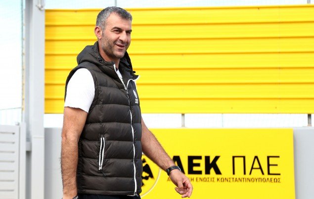 Χαμογελαστός αποχαιρέτησε την ΑΕΚ ο Δέλλας [εικόνες] | iefimerida.gr 1