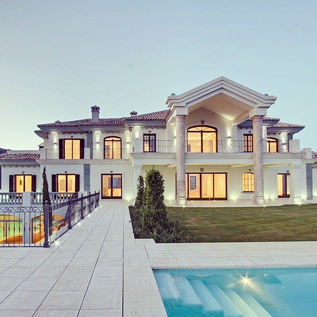 Ποιος είναι ο άντρας που παντρεύεται η Εκατερίνα Ριμπολόβλεβα στον Σκορπιό [εικόνες] | iefimerida.gr 7