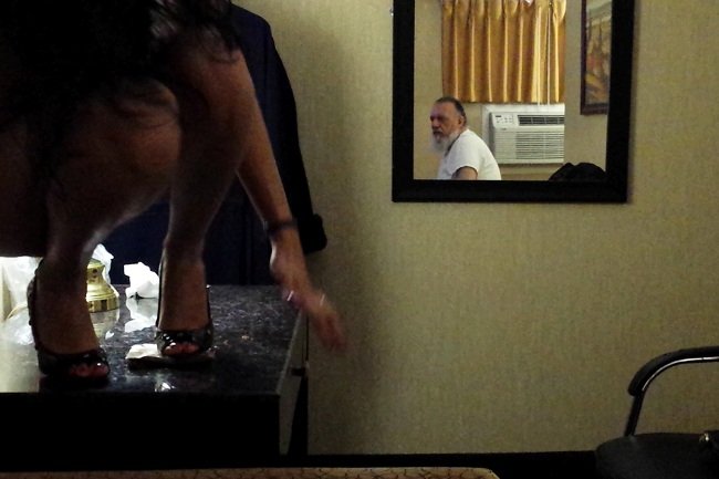 Εθέλ Μπουζάλας, η Περουβιανή βαφτισιμιά που «έκαψε» τον ορθόδοξο ιερέα [εικόνες] | iefimerida.gr 2