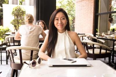 Αλλάζει συθέμελα η Κίνα - Οι γυναίκες εργάζονται, κάνουν σεξ πριν το γάμο, αλλάζουν εμφάνιση [εικόνες] | iefimerida.gr 1