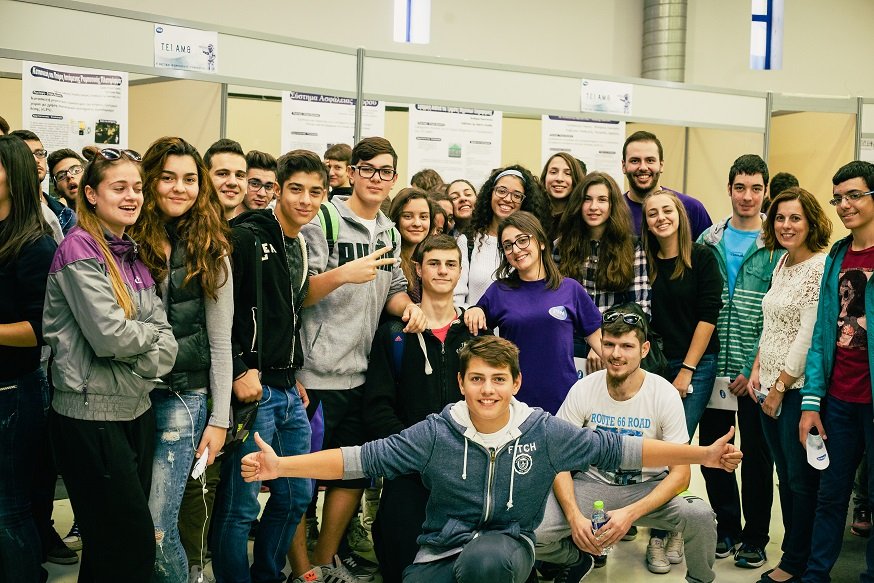 Ο 15χρονος μαθητής από την Καβάλα που κατασκευάζει ανθρωποειδή ρομπότ [εικόνες] | iefimerida.gr 3