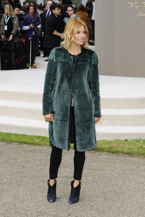 Πανωφόρια για κάθε γούστο -Αυτά θα φορεθούν φέτος το χειμώνα [εικόνες] | iefimerida.gr 2