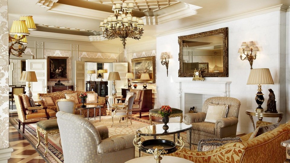 Αυτή είναι η βασιλική σουίτα που θα μείνει ο Ολάντ στη «Μεγάλη Βρεταννία» [εικόνες] | iefimerida.gr 0