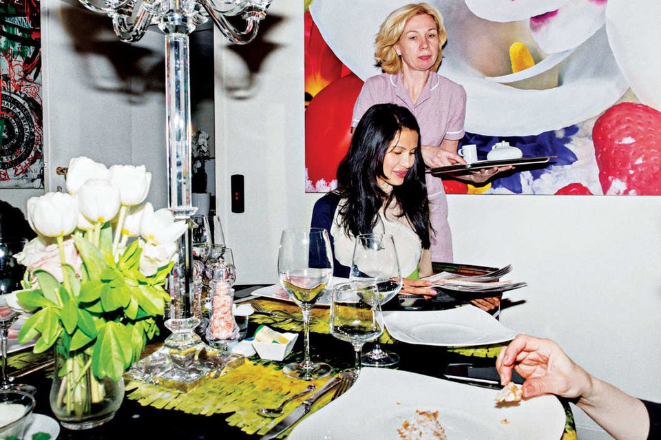 Ολιγάρχες του Καζακστάν -Η απίστευτη ιστορία της Γκόγκα Ασκενάζι, «βασίλισσας» πετρελαίου [εικόνες] | iefimerida.gr 9