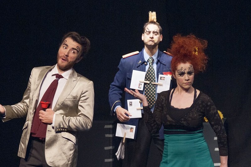 «Η Κατάρα του Στόκβιλ» - Ενα έργο για ένα αλλοπρόσαλλο χωριό «Χυτήριο» [εικόνες] | iefimerida.gr 1