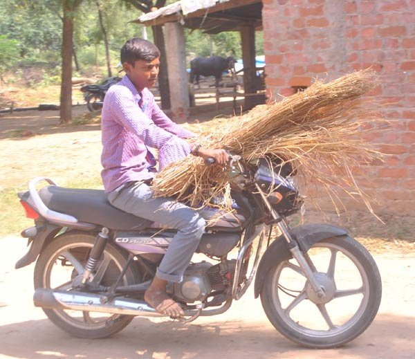 Ενα θαύμα της ιατρικής: 18χρονος άντρας που ζει με την καρδιά έξω από το στήθος [εικόνες]  | iefimerida.gr 5