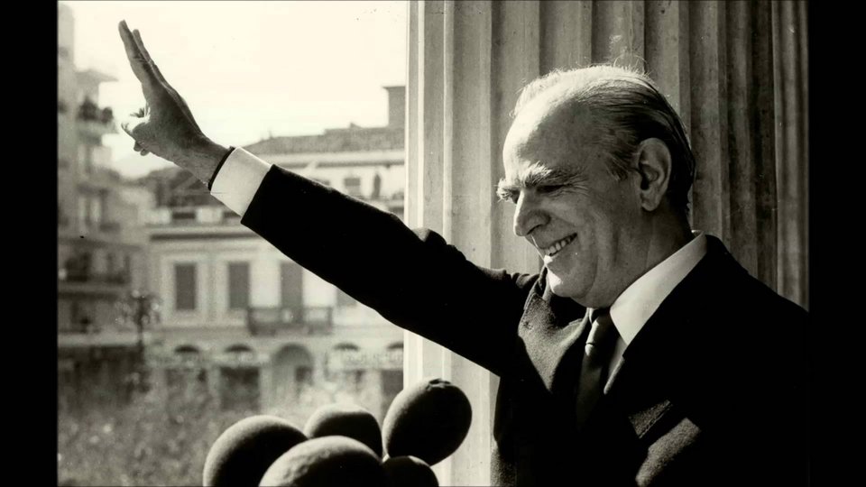 41 χρόνια ΝΔ: Από τον Κωνσταντίνο Καραμανλή στον... - Η ιστορία του κόμματος, οι πρόεδροι, οι νίκες, οι ήττες | iefimerida.gr 5