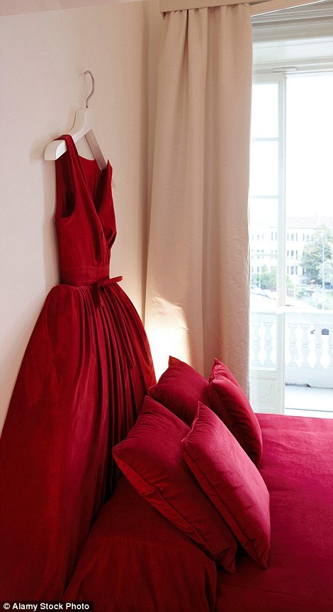 Εκπληκτικές σουίτες ξενοδοχείων, με την υπογραφή μεγάλων οίκων μόδας [εικόνες] | iefimerida.gr 8