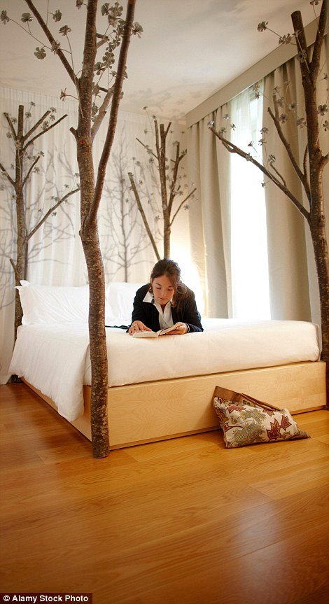 Εκπληκτικές σουίτες ξενοδοχείων, με την υπογραφή μεγάλων οίκων μόδας [εικόνες] | iefimerida.gr 9