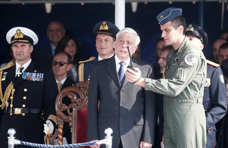 Τεθωρακισμένα, άρματα μάχης, καταδρομείς και F-16 οι πρωταγωνιστές της στρατιωτικής παρέλασης στη Θεσσαλονίκη [εικόνες]  | iefimerida.gr 0