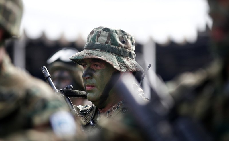 Τεθωρακισμένα, άρματα μάχης, καταδρομείς και F-16 οι πρωταγωνιστές της στρατιωτικής παρέλασης στη Θεσσαλονίκη [εικόνες]  | iefimerida.gr 8