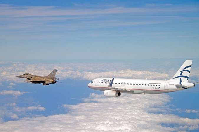 Εντυπωσιακή άσκηση: F16 αναχαιτίζουν Airbus που πετά προς την Αθήνα [εικόνες] | iefimerida.gr 3