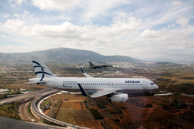 Εντυπωσιακή άσκηση: F16 αναχαιτίζουν Airbus που πετά προς την Αθήνα [εικόνες] | iefimerida.gr 11