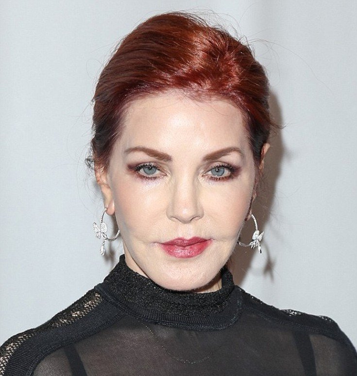 Πρισίλα Πρίσλεϊ: Η 70χρονη χήρα του Ελβις μοιάζει με 50αρα [εικόνες]  | iefimerida.gr 0