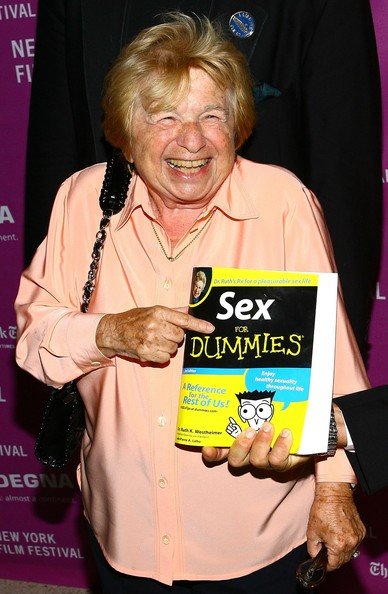 Ντόκτορ Ρουθ -Η γιαγιά που έμαθε στους Αμερικανούς τι είναι το σεξ [εικόνες] | iefimerida.gr 2