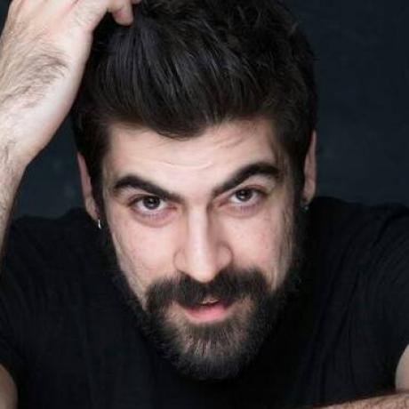 Αυτός είναι ο νεαρός σύντροφος της Τζόυς Ευείδη [εικόνες] | iefimerida.gr 0