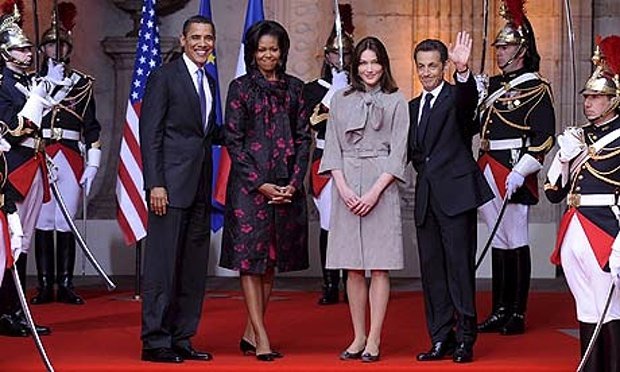 Το τρικ του Κατρούγκαλου για να φαίνεται πιο ψηλός [εικόνες] | iefimerida.gr 1