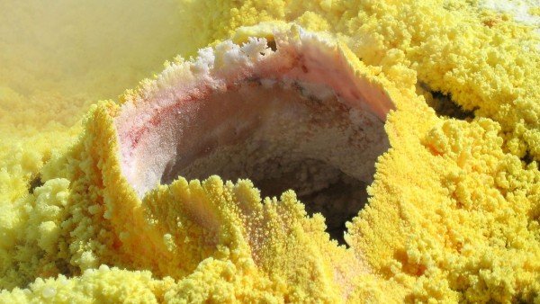 Στα έγκατα της Γης: Ερευνες  δείχνουν ότι ο πυρήνας κρύβει τα μεγαλύτερα μυστικά του πλανήτη [εικόνες&βίντεο] | iefimerida.gr 2