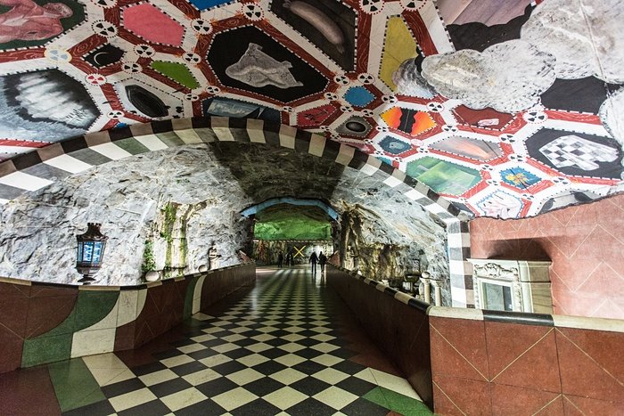 Ενα μετρό σκέτο έργο τέχνης στη Στοκχόλμη -Η μεγαλύτερη γκαλερί του κόσμου [εικόνες] | iefimerida.gr 3