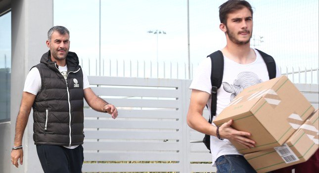 Χαμογελαστός αποχαιρέτησε την ΑΕΚ ο Δέλλας [εικόνες] | iefimerida.gr 5