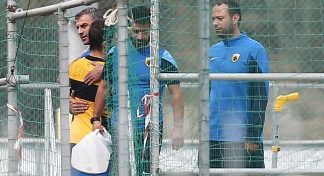 Χαμογελαστός αποχαιρέτησε την ΑΕΚ ο Δέλλας [εικόνες] | iefimerida.gr 3