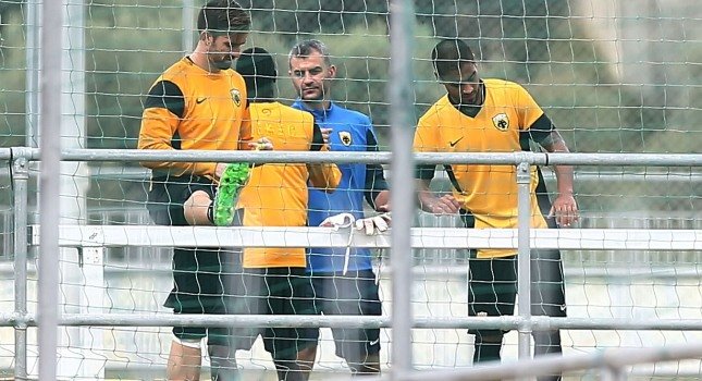 Χαμογελαστός αποχαιρέτησε την ΑΕΚ ο Δέλλας [εικόνες] | iefimerida.gr 2