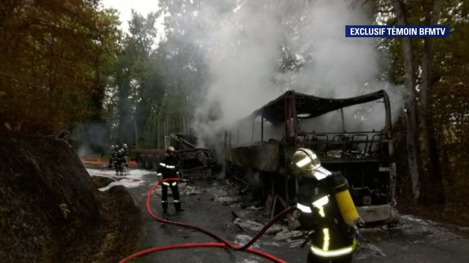 Το τροχαίο που σόκαρε τη Γαλλία -43 νεκροί σε σύγκρουση λεωφορείου με φορτηγό [εικόνες] | iefimerida.gr 3