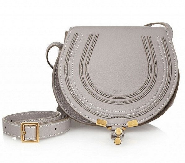 Οι 7 τσάντες που κρατούν οι πιο ισχυρές γυναίκες του κόσμου (και η πιο φθηνή εκδοχή τους) [εικόνες] | iefimerida.gr 14