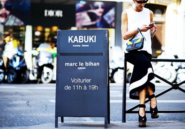 Οι 7 τσάντες που κρατούν οι πιο ισχυρές γυναίκες του κόσμου (και η πιο φθηνή εκδοχή τους) [εικόνες] | iefimerida.gr 20